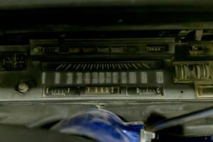 Image 34/50 of Chrysler 300 L (1970)