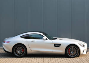 Image 4/56 of Mercedes-AMG GT-S (2017)