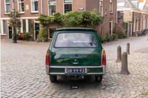 Image 2/5 of Peugeot 404 Familiale (1966)