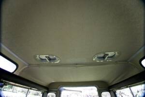 Image 11/14 of Land Rover 109 (1971)