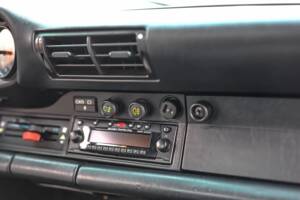 Image 8/12 of Porsche 911 Carrera 3.2 (1987)