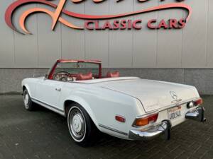Immagine 8/36 di Mercedes-Benz 280 SL (1970)