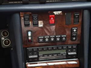 Bild 10/37 von Mercedes-Benz 500 SE (1991)