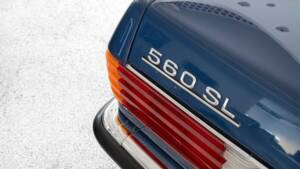 Image 15/29 of Mercedes-Benz 560 SL (1987)