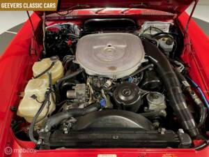 Bild 16/17 von Mercedes-Benz 560 SL (1986)