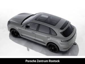 Image 4/10 of Porsche Cayenne E-Hybrid (2023)