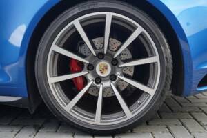 Bild 46/50 von Porsche 911 Carrera 4S (2017)