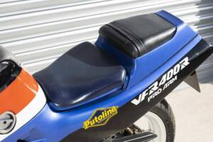 Bild 41/47 von Honda VFR 400 R (1988)