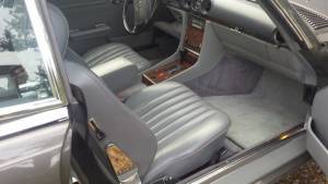 Image 9/12 of Mercedes-Benz 560 SL (1989)