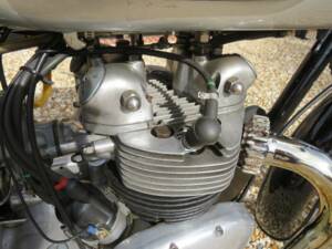 Image 18/40 of Triumph DUMMY (1959)