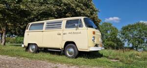 Bild 2/9 von Volkswagen T2b Kleinbus (1974)