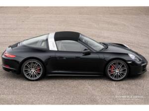 Afbeelding 2/36 van Porsche 911 Targa 4 (2017)