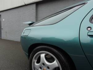Bild 17/99 von Porsche 928 GTS (1992)