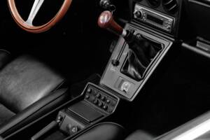 Bild 28/48 von Alfa Romeo 2.0 Spider (1993)