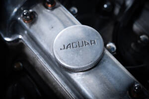 Immagine 26/30 di Jaguar XK 120 SE OTS (1954)