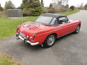 Image 3/58 of MG MGB (1968)