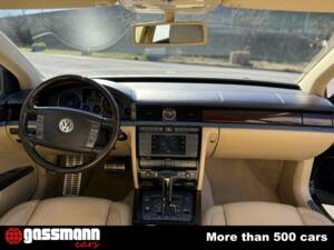 Image 8/15 of Volkswagen Phaeton W12 (2002)