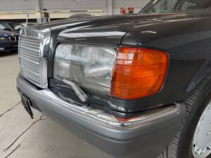Bild 39/46 von Mercedes-Benz 300 SE (1990)