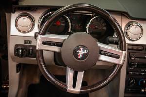 Image 35/49 of Ford Mustang GT (2006)