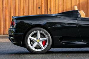 Image 13/41 of Ferrari 360 Spider (2004)