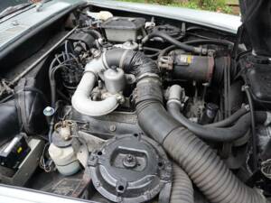 Image 17/20 of Bentley T 1 (1974)