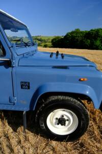 Bild 6/22 von Land Rover 90 (1988)