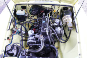 Image 4/50 de MG MGB (1977)