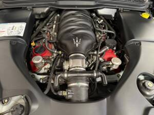 Bild 12/21 von Maserati GranCabrio Sport (2016)