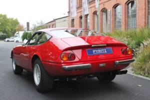 Image 22/22 of Ferrari 365 GTB&#x2F;4 Daytona (1971)