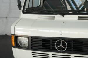Image 4/43 of Mercedes-Benz T1 208 (1981)