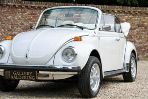 Image 32/50 of Volkswagen Käfer 1303 &quot;Champagne Edition&quot; (1977)
