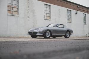 Image 24/79 of Ferrari 275 GTB/4 (1968)