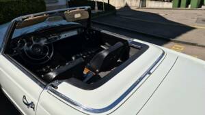 Image 24/62 of Mercedes-Benz 230 SL (1965)