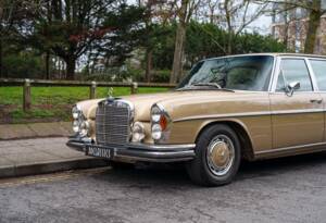 Image 8/34 of Mercedes-Benz 300 SEL 6.3 (1969)