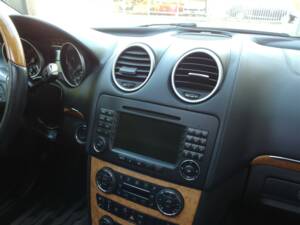Immagine 44/100 di Mercedes-Benz GL 550 4MATIC (2008)