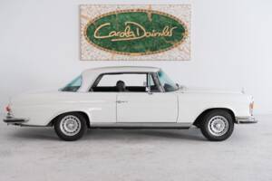Bild 12/39 von Mercedes-Benz 280 SE 3,5 (1970)