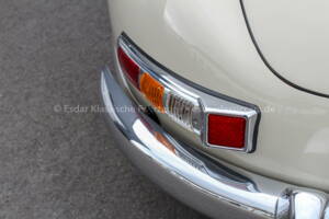 Image 28/38 de Mercedes-Benz 300 SL Roadster (1961)