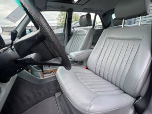 Image 8/26 of Mercedes-Benz 420 SEL (1986)