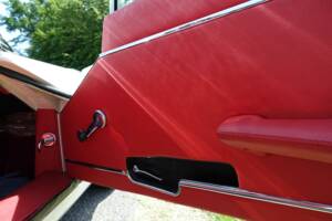 Image 17/39 de Jaguar XK-E (2+2) (1970)