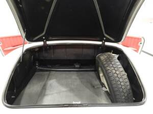 Image 8/15 of Mercedes-Benz 190 SL (1963)