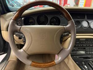 Image 10/21 of Jaguar XKR (1998)