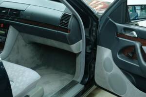 Bild 25/50 von Mercedes-Benz S 320 (1996)