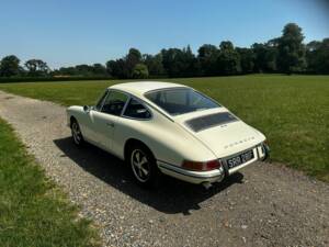 Image 5/44 of Porsche 912 (1968)