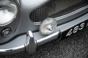 Image 41/50 of Aston Martin DB 2&#x2F;4 Mk III (1958)