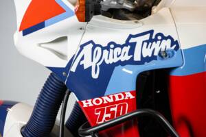 Image 19/50 of Honda DUMMY (1990)
