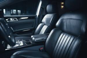 Image 7/15 of Volkswagen Phaeton W12 (2010)
