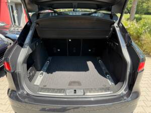 Bild 19/21 von Jaguar F-Pace 20d (2019)