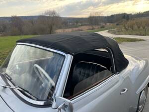 Image 13/15 de Mercedes-Benz 190 SL (1962)