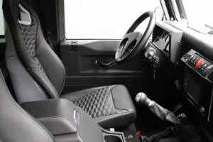Afbeelding 5/10 van Land Rover 90 (1990)