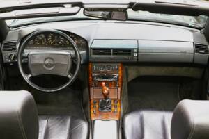 Image 14/24 de Mercedes-Benz 300 SL-24 (1993)